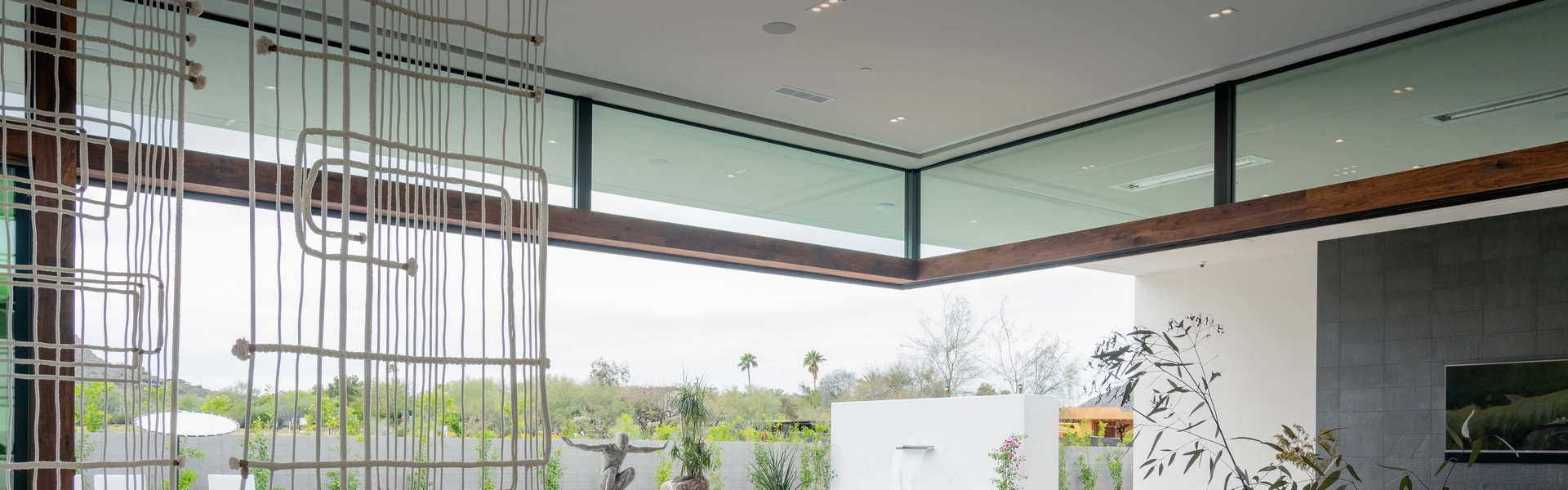 Crestron Home Theater  / High-Performance Audio / Whole House Music