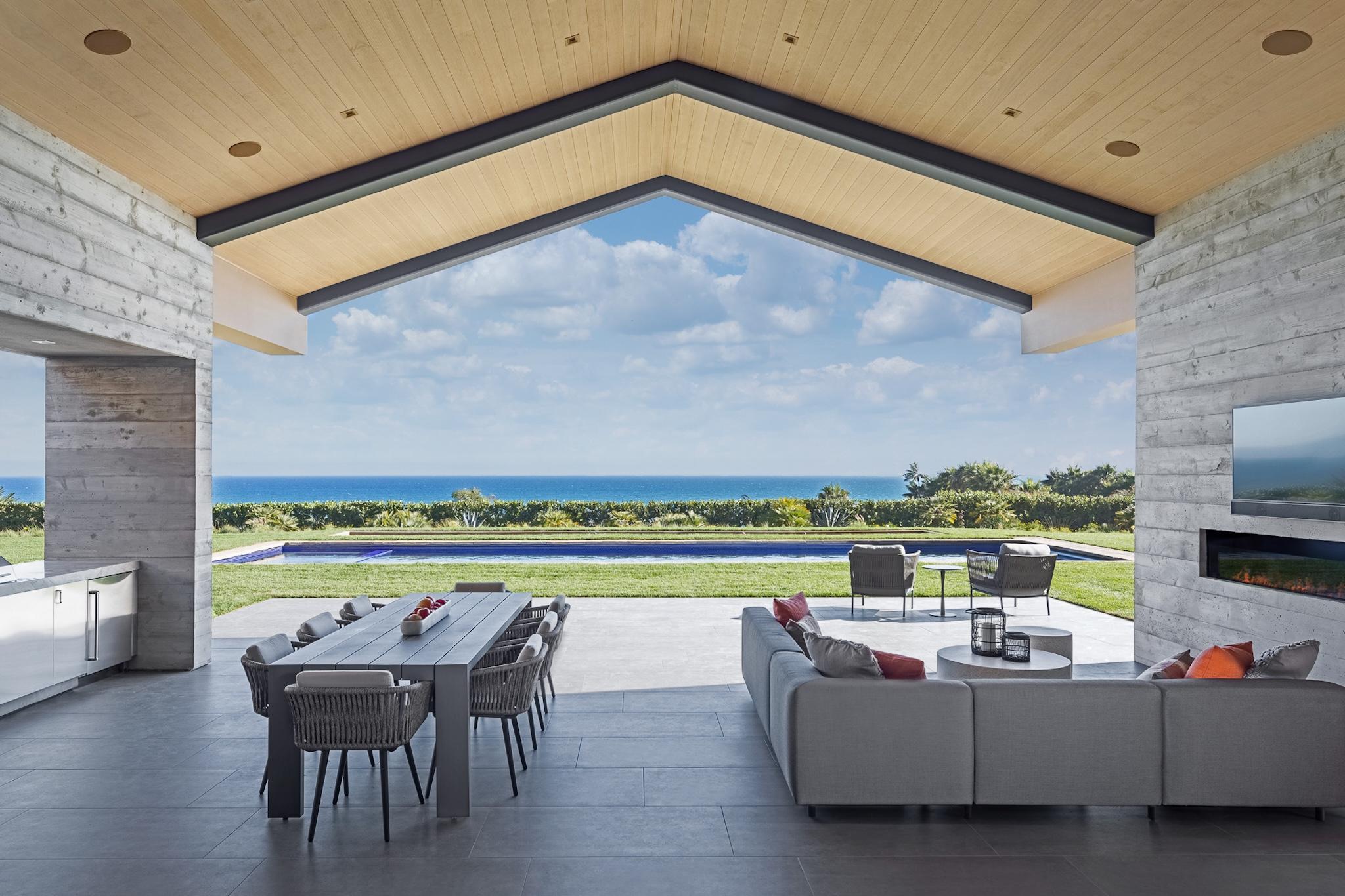 DSI Audio Video Patio Smart Home / Home Controls